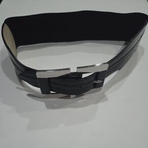 White House Black Market  Black Belt W/Silver Buckle & Elastic at the back Sz.S